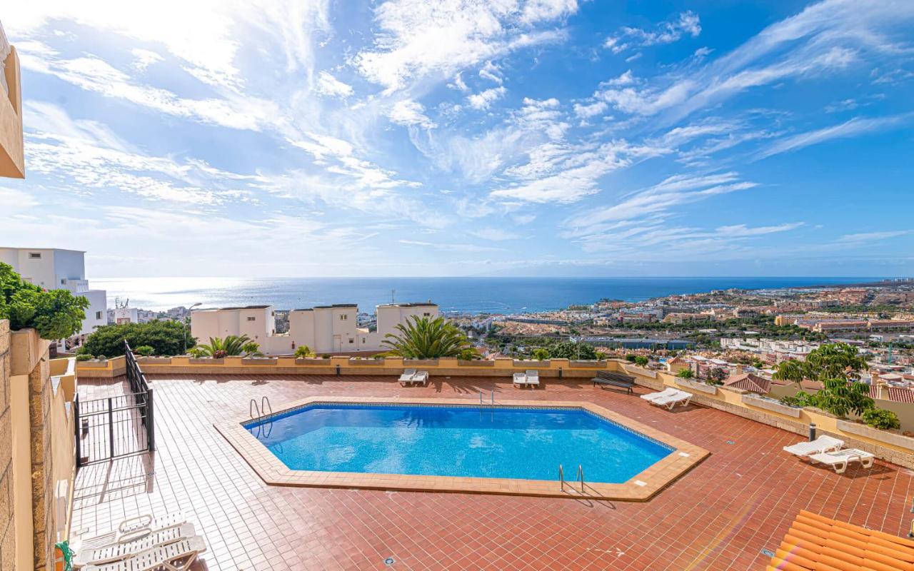 Top Floor With Ocean View 아데제 외부 사진